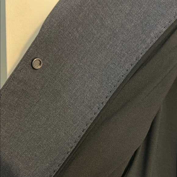 Elie Tahari women’s 3-piece suit size 6 - Picture 7 of 14